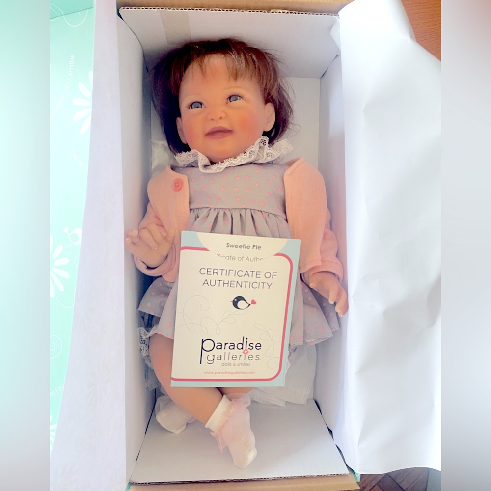 Paradise galleries doll